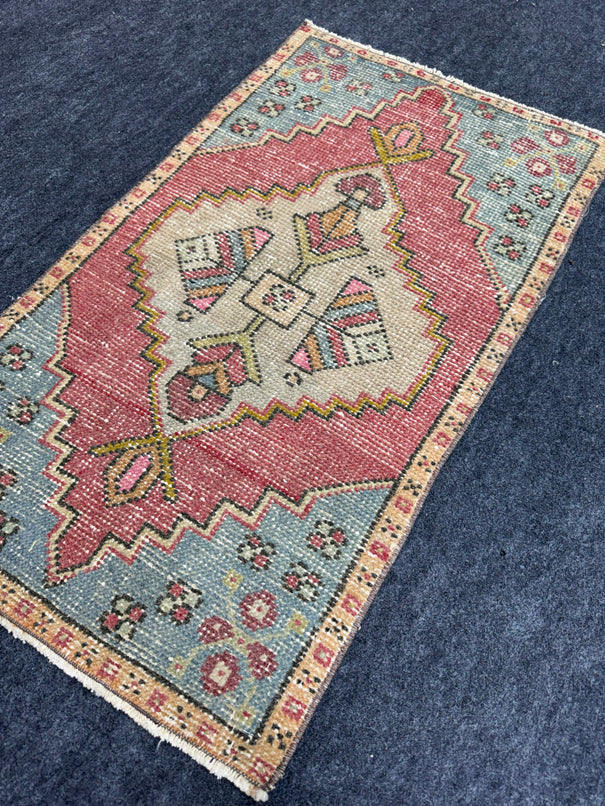 Turkish Yastik Rug  1'9" x  3'1" #24357