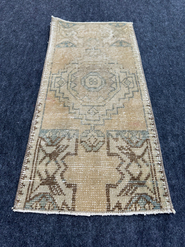 Turkish Yastik Rug  1'4" x  2'11" #24358