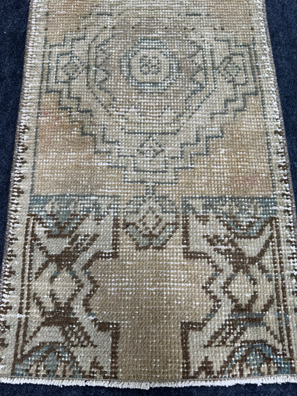 Turkish Yastik Rug  1'4" x  2'11" #24358