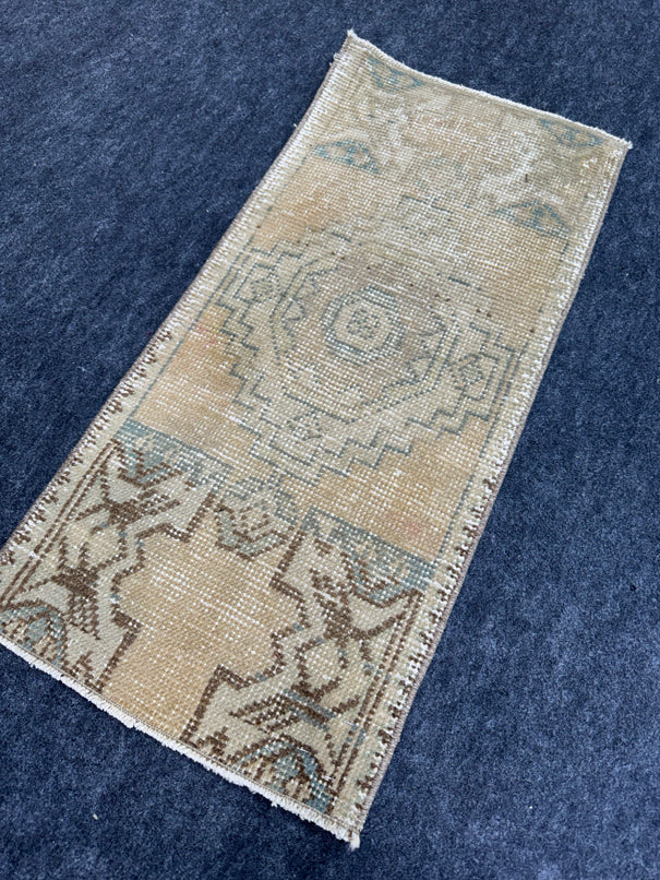 Turkish Yastik Rug  1'4" x  2'11" #24358