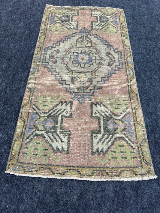 Turkish Yastik Rug  1'7" x  3'3" #24359