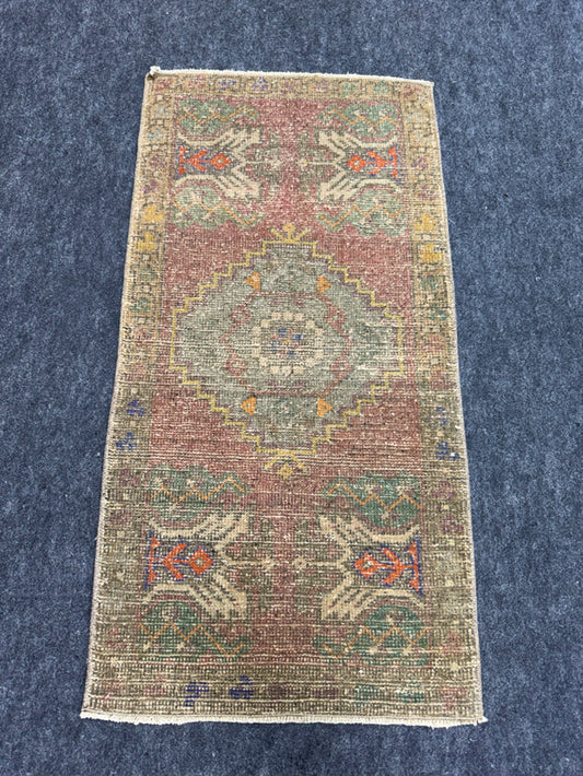 Turkish Yastik Rug  1'8" x  3'4" #24360
