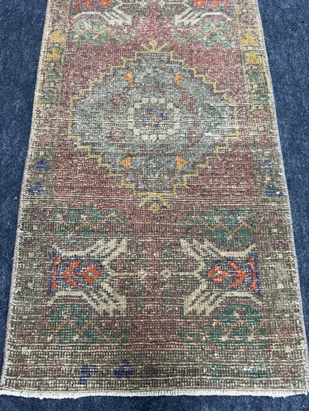 Turkish Yastik Rug  1'8" x  3'4" #24360
