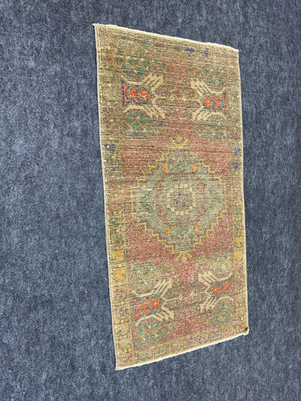 Turkish Yastik Rug  1'8" x  3'4" #24360