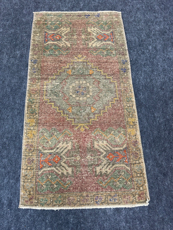 Turkish Yastik Rug  1'8" x  3'4" #24360