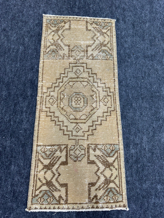 Turkish Yastik Rug  1'4" x  3'1" #24362