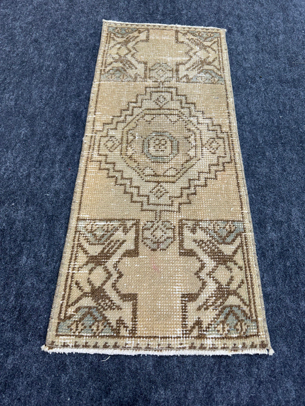 Turkish Yastik Rug  1'4" x  3'1" #24362
