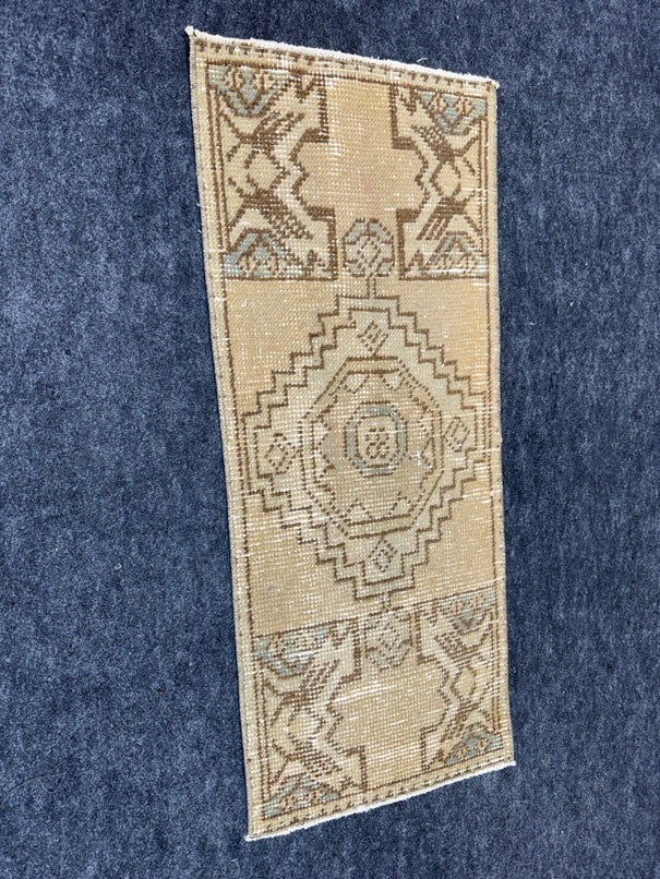Turkish Yastik Rug  1'4" x  3'1" #24362