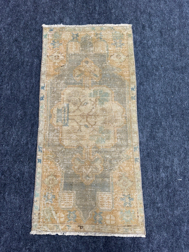 Turkish Yastik Rug  1'5" x  3' #24353