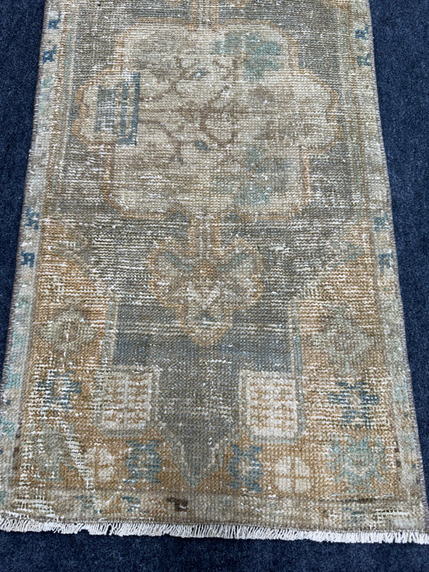 Turkish Yastik Rug  1'5" x  3' #24353