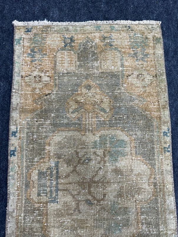 Turkish Yastik Rug  1'5" x  3' #24353