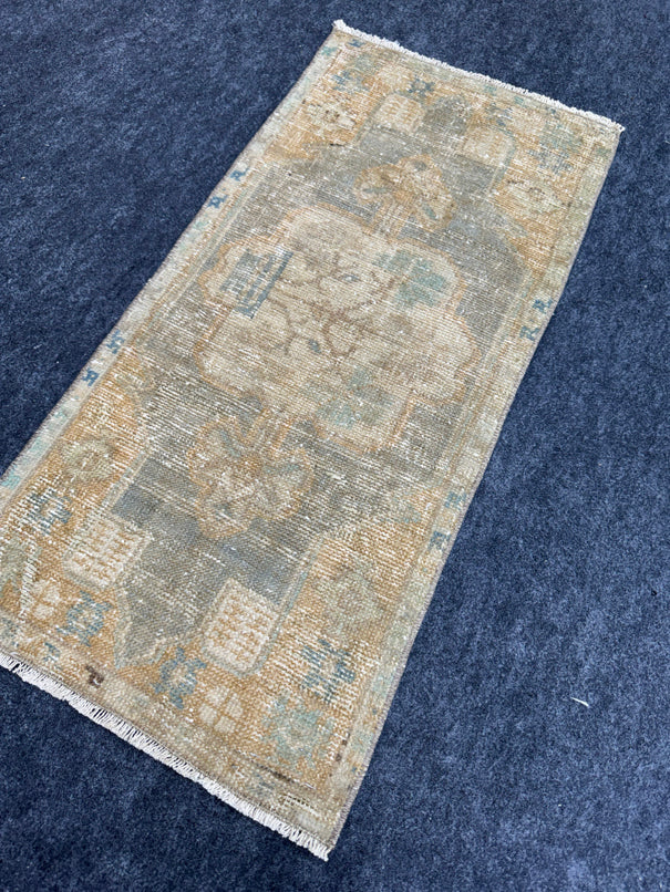 Turkish Yastik Rug  1'5" x  3' #24353
