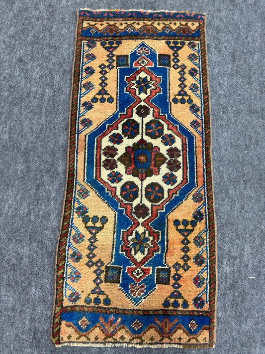 Turkish Yastik Rug  1'6" x  3'5" #24351