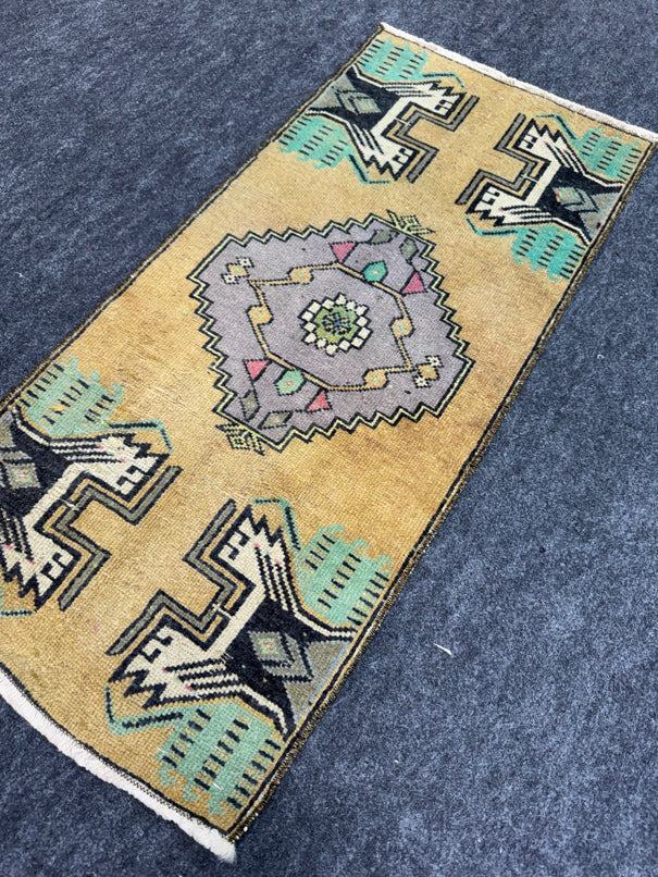 Turkish Yastik Rug  1'5" x  3'1" #24348