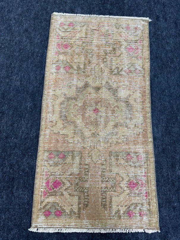 Turkish Yastik Rug  1'6" x  3' #24349