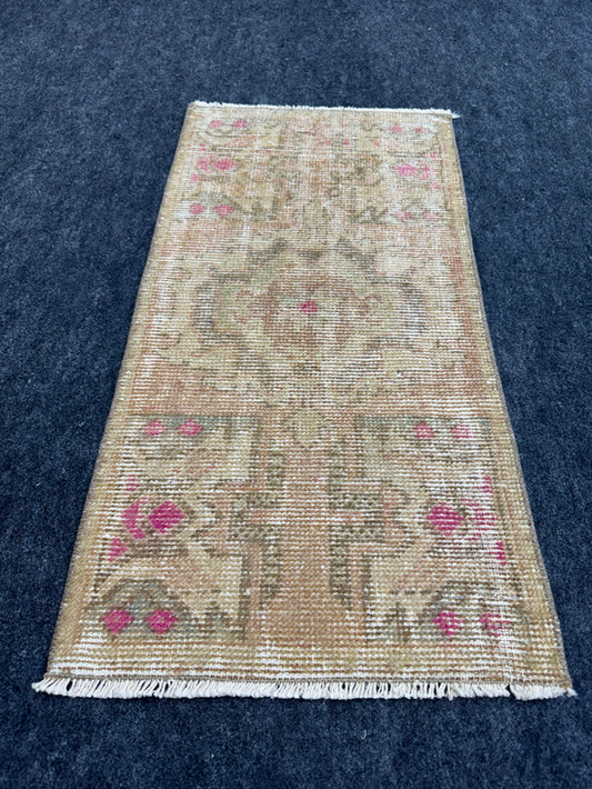 Turkish Yastik Rug  1'6" x  3' #24349