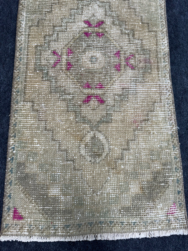 Turkish Yastik Rug  1'7" x  3' #24347