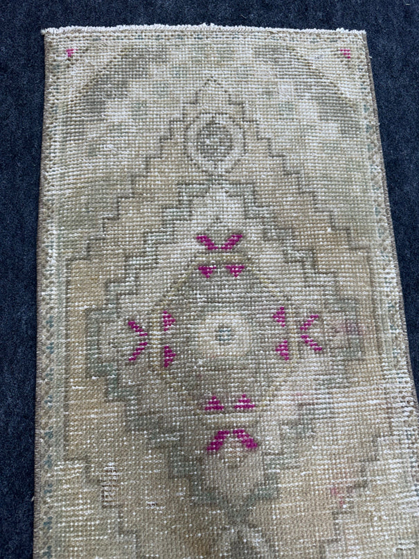 Turkish Yastik Rug  1'7" x  3' #24347