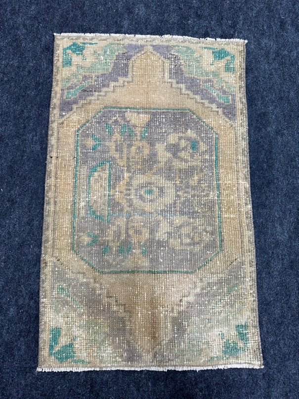 Turkish Yastik Rug  1'8" x  2'7" #24346