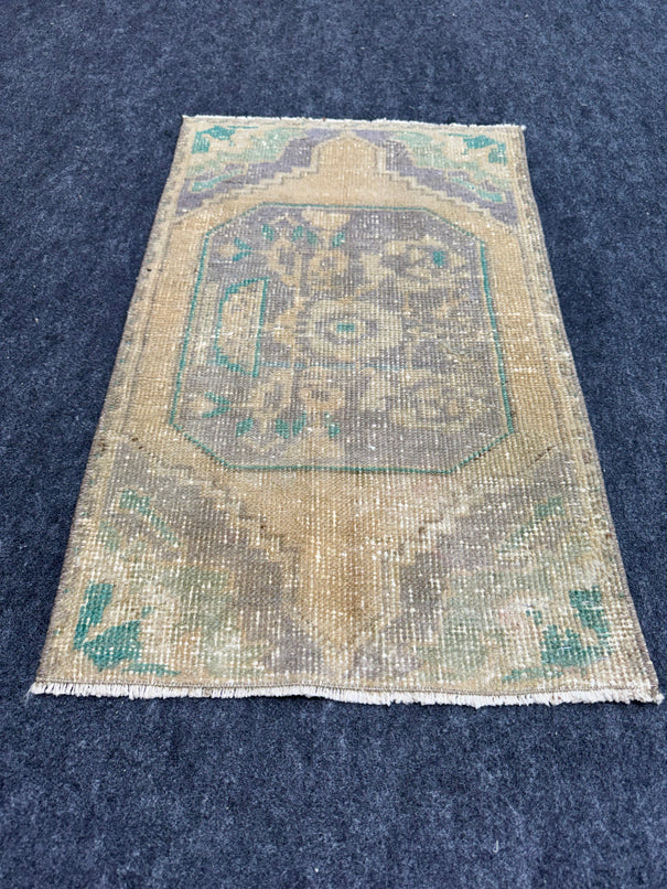 Turkish Yastik Rug  1'8" x  2'7" #24346