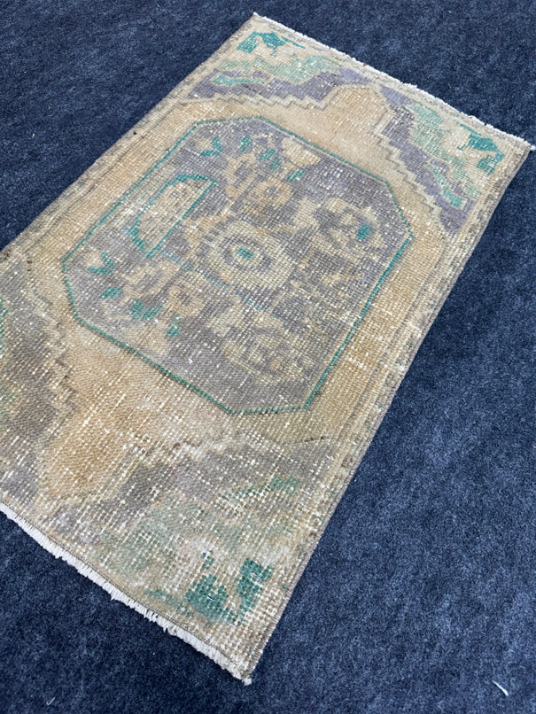 Turkish Yastik Rug  1'8" x  2'7" #24346