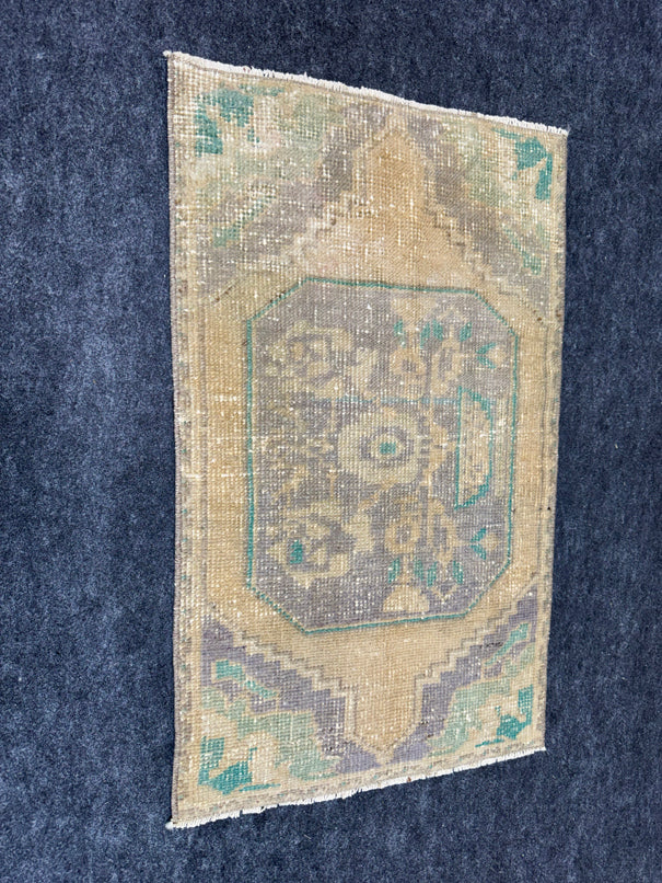 Turkish Yastik Rug  1'8" x  2'7" #24346