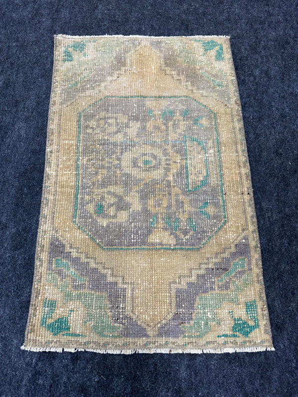 Turkish Yastik Rug  1'8" x  2'7" #24346