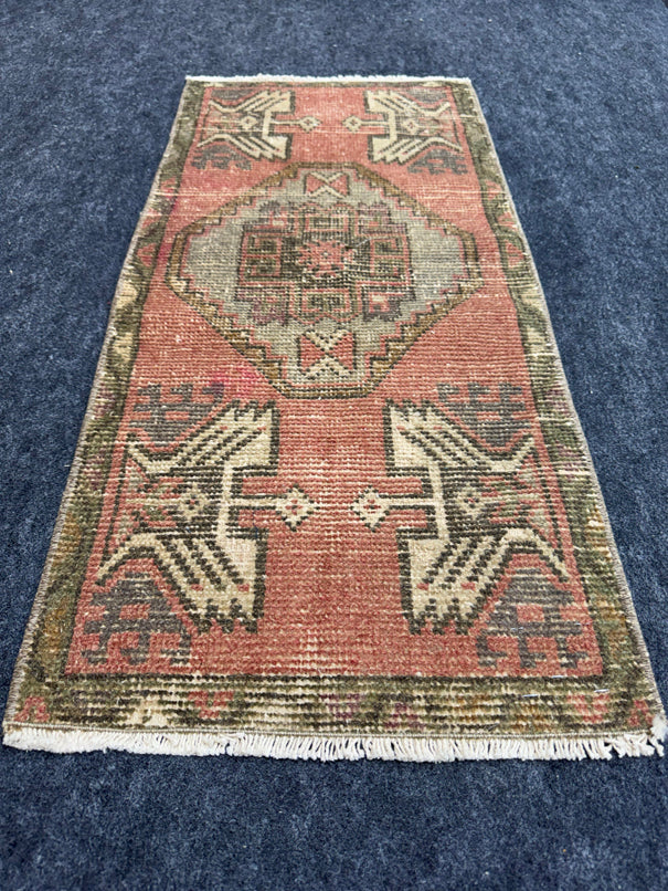 Turkish Yastik Rug  1'7" x  3'3" #24345
