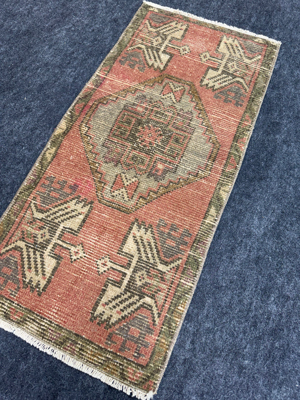 Turkish Yastik Rug  1'7" x  3'3" #24345