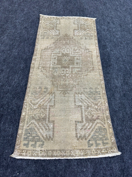 Turkish Yastik Rug  1'4" x  3'2" #24344