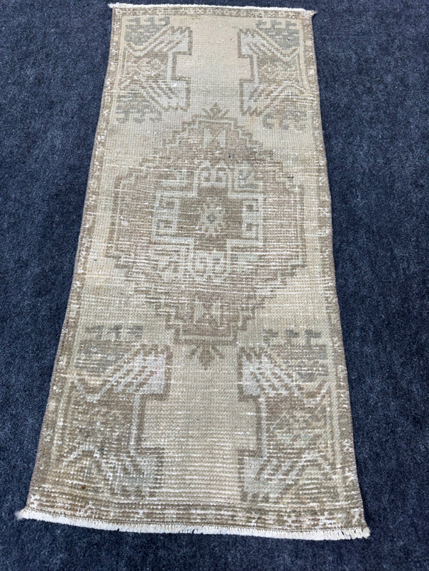 Turkish Yastik Rug  1'4" x  3'2" #24344