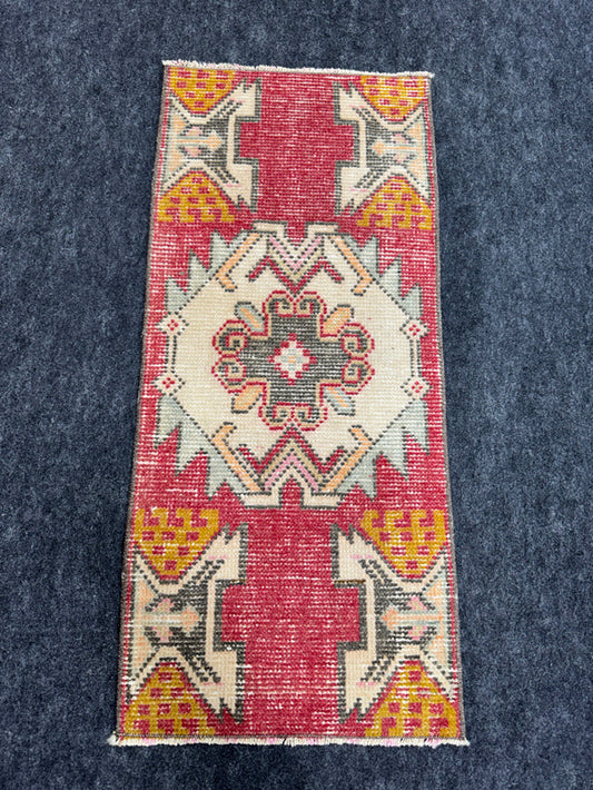 Turkish Yastik Rug  1'4" x  3'1" #24342