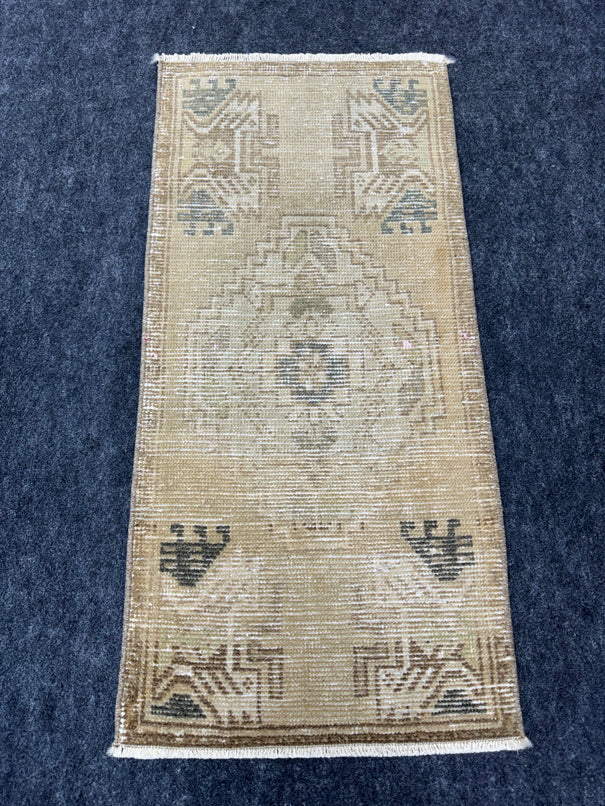 Turkish Yastik Rug  1'6" x  3'1" #24341