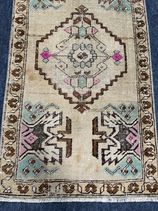 Turkish Yastik Rug  1'7" x  2'11" #24340