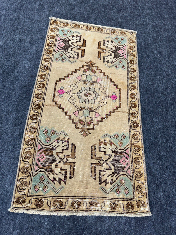 Turkish Yastik Rug  1'7" x  2'11" #24340
