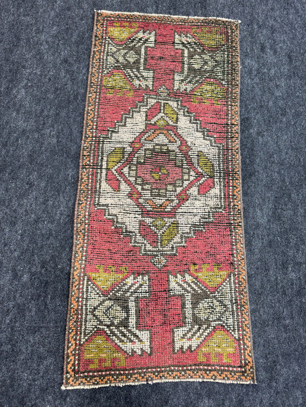Turkish Yastik Rug  1'6" x  3'6" #24327