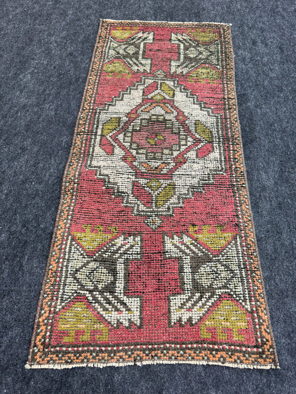 Turkish Yastik Rug  1'6" x  3'6" #24327
