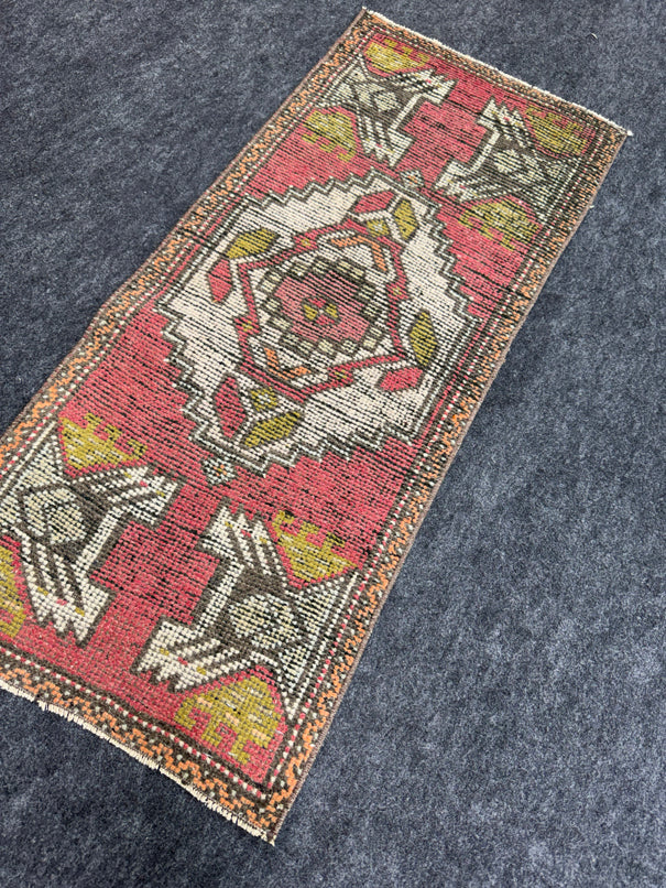 Turkish Yastik Rug  1'6" x  3'6" #24327