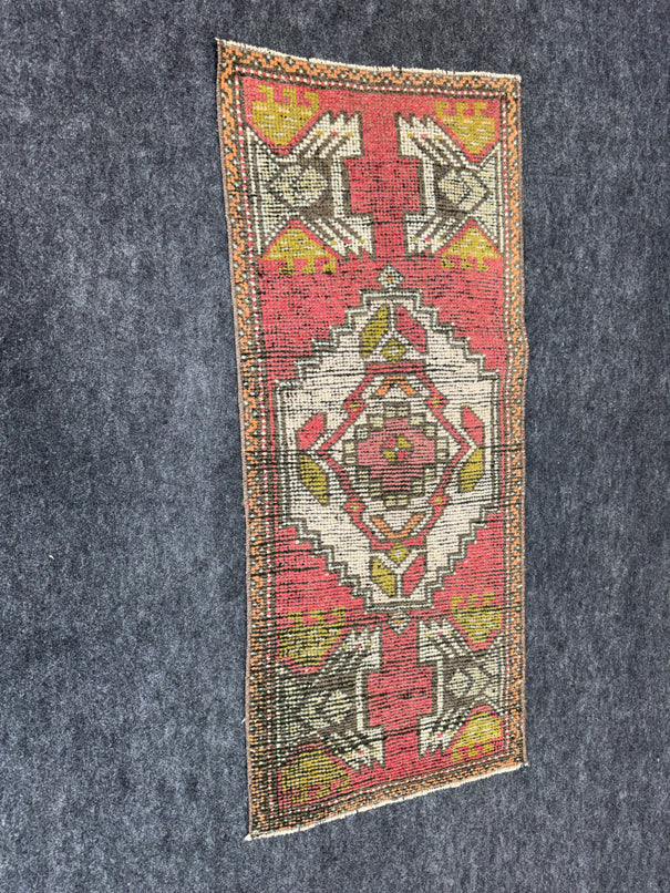 Turkish Yastik Rug  1'6" x  3'6" #24327