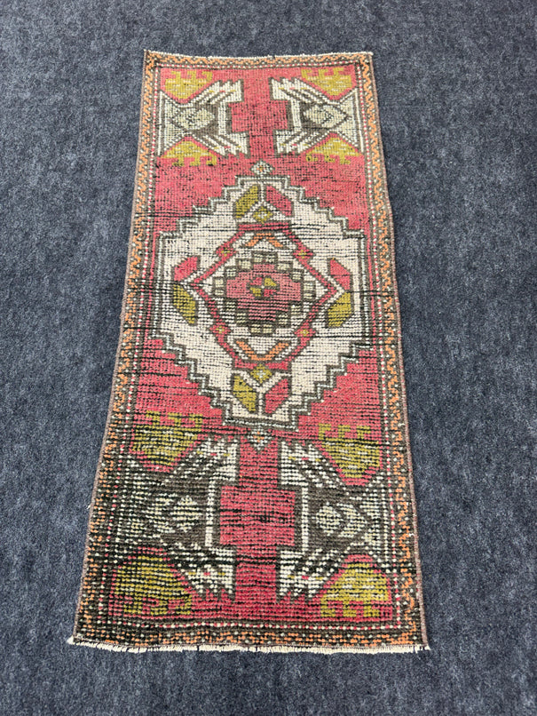 Turkish Yastik Rug  1'6" x  3'6" #24327