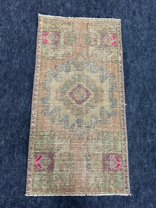 Turkish Yastik Rug  1'7" x  3' #24320