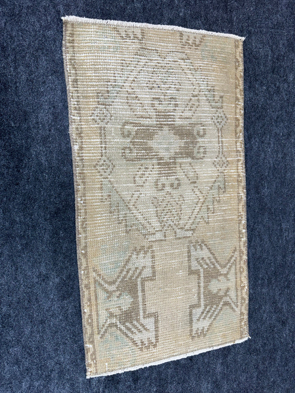 Turkish Yastik Rug  1'4" x  2'6" #24321