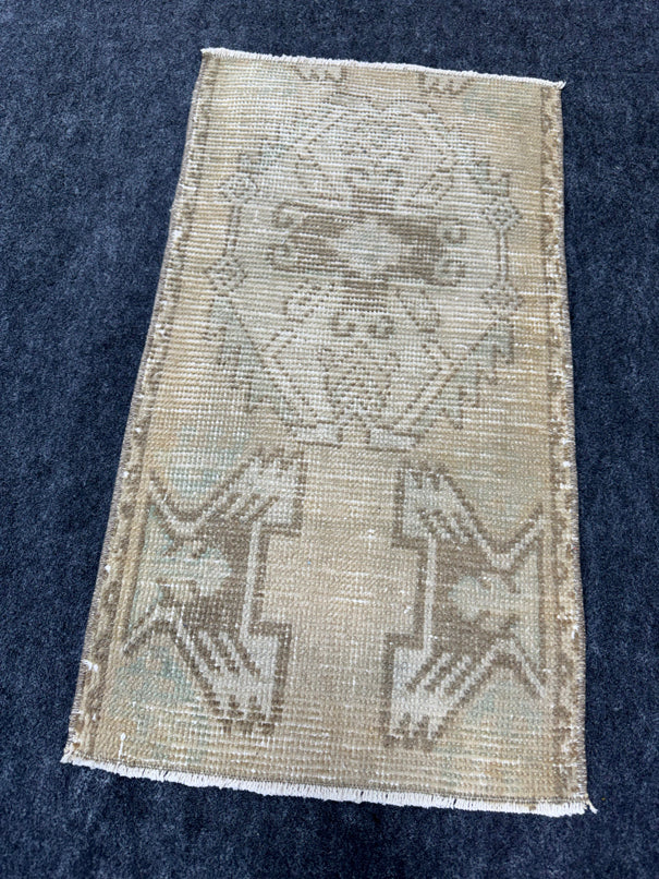 Turkish Yastik Rug  1'4" x  2'6" #24321