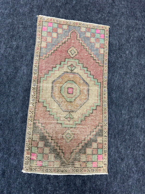 Turkish Yastik Rug  1'6" x  3' #24322
