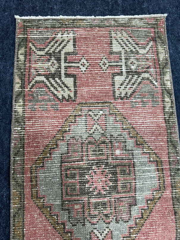 Turkish Yastik Rug  1'6" x  3'2" #24324