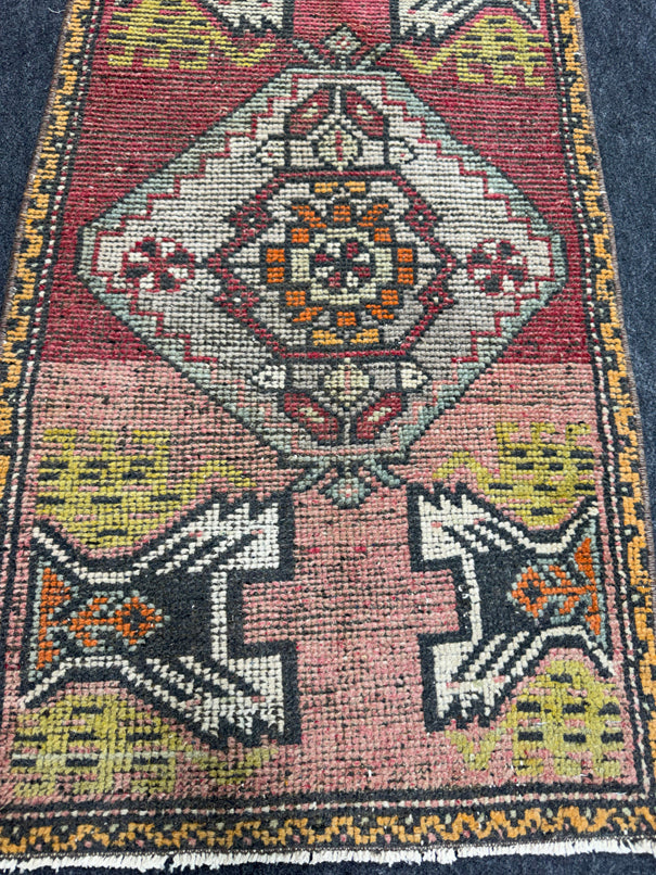 Turkish Yastik Rug  1'9" x  3' #24325