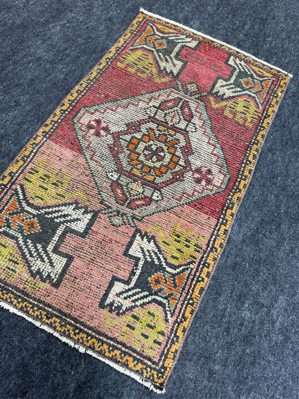 Turkish Yastik Rug  1'9" x  3' #24325