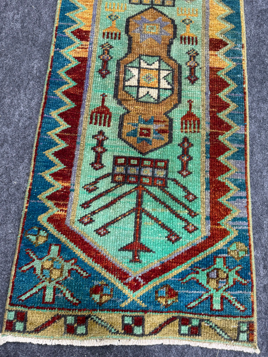 Turkish Yastik Rug  1'5" x  3'5" #24315