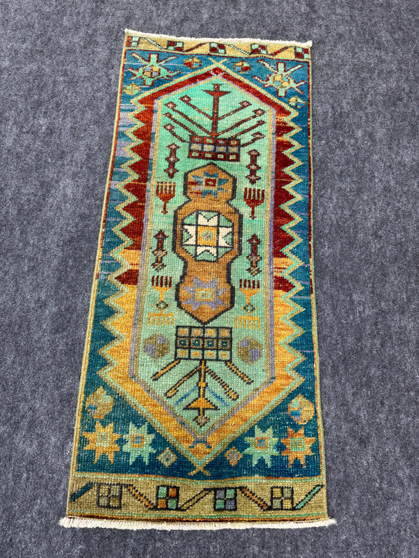 Turkish Yastik Rug  1'5" x  3'5" #24315