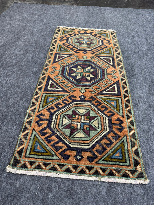 Turkish Yastik Rug  1'5" x  3'3" #24316
